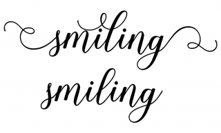 Smiling - Shania Script Font with and without Alternate Glyphs